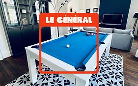 Le Général Appartement prestige proche gare, haut-de-gamme, avec billard et parking privé, by PRIMO C0NCIERGERIE